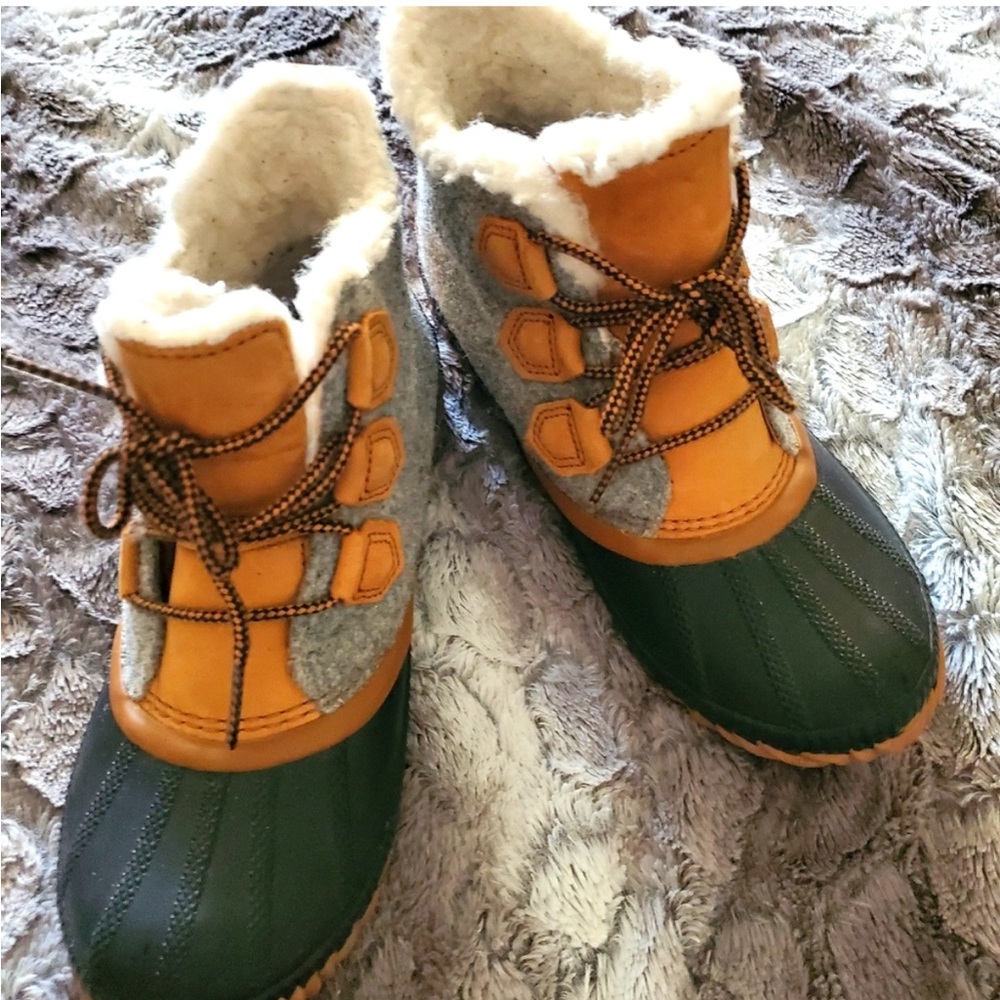 Size 8 - Sorel Winter boot